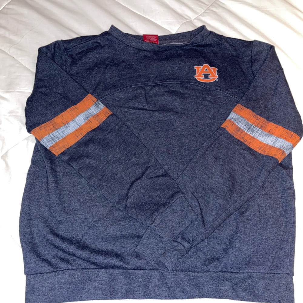 University of Auburn size medium sweatshirt